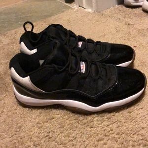 Air Jordan 11 size 9.5